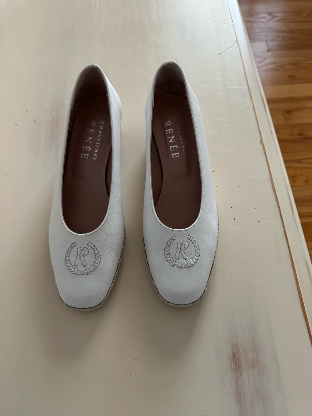 White Leather low Wedge Ballet Flats